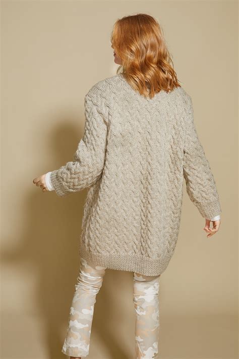 free oversized cardigan knitting pattern.